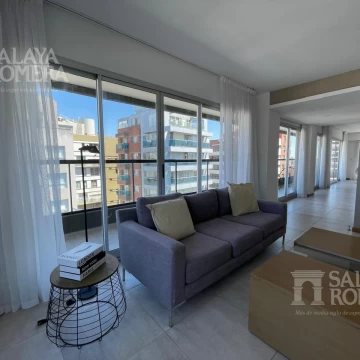 Departamento penthouse Alquiler temporario 4 /5 ambientes - Olivos -VISTA AL RIO