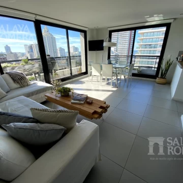 Apartamento 2 dormitorios a pasos de Playa Brava, Punta del Este