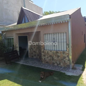 Casa  en Venta en Francisco Álvarez, Moreno