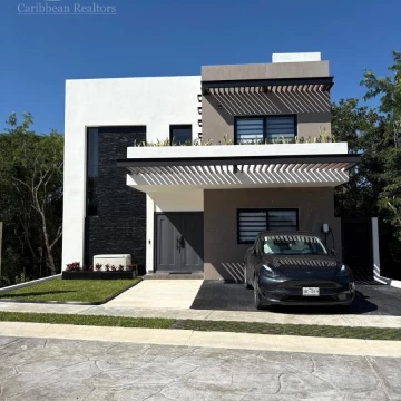Casa en Venta Residencial Lausana Cancún