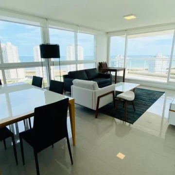 Apartamento 2 dormitorios 3 baños con vista al mar sobre Roosevelt - Punta del Este
