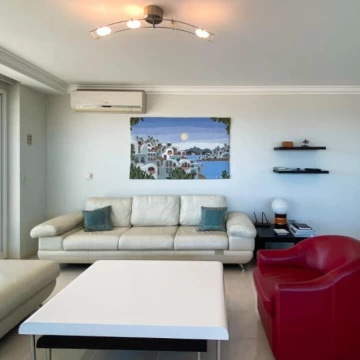 Departamento de 4 dormitorios  - Playa Mansa