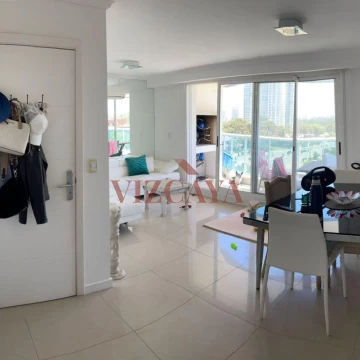 Apartamento 3 dormitorios en suite en Punta del Este