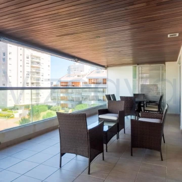 Apartamento con vista al mar de 2 dormitorios 