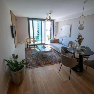 Venta apartamento tres dormitorios con terraza en Punta Carretas