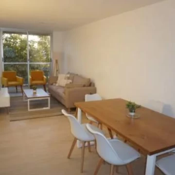 Venta apartamento dos dormitorios con terraza en Barrio Sur