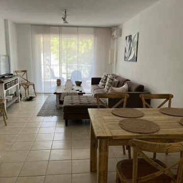 Alquiler Temporada Apartamento 2 Dormitorios con Piscina Aidy Grill, Punta del Este 