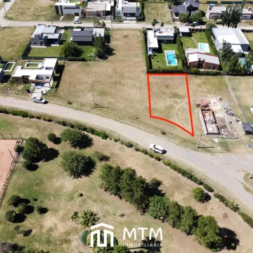 Terreno en venta Roldan, Barrio Residencial, El Molino.