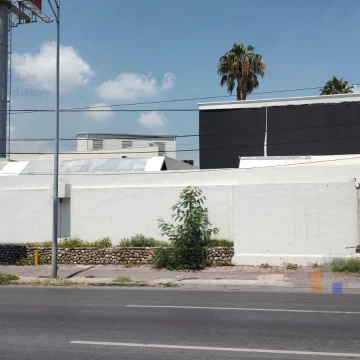 Local en renta en Col. Contry, Monterrey NL.