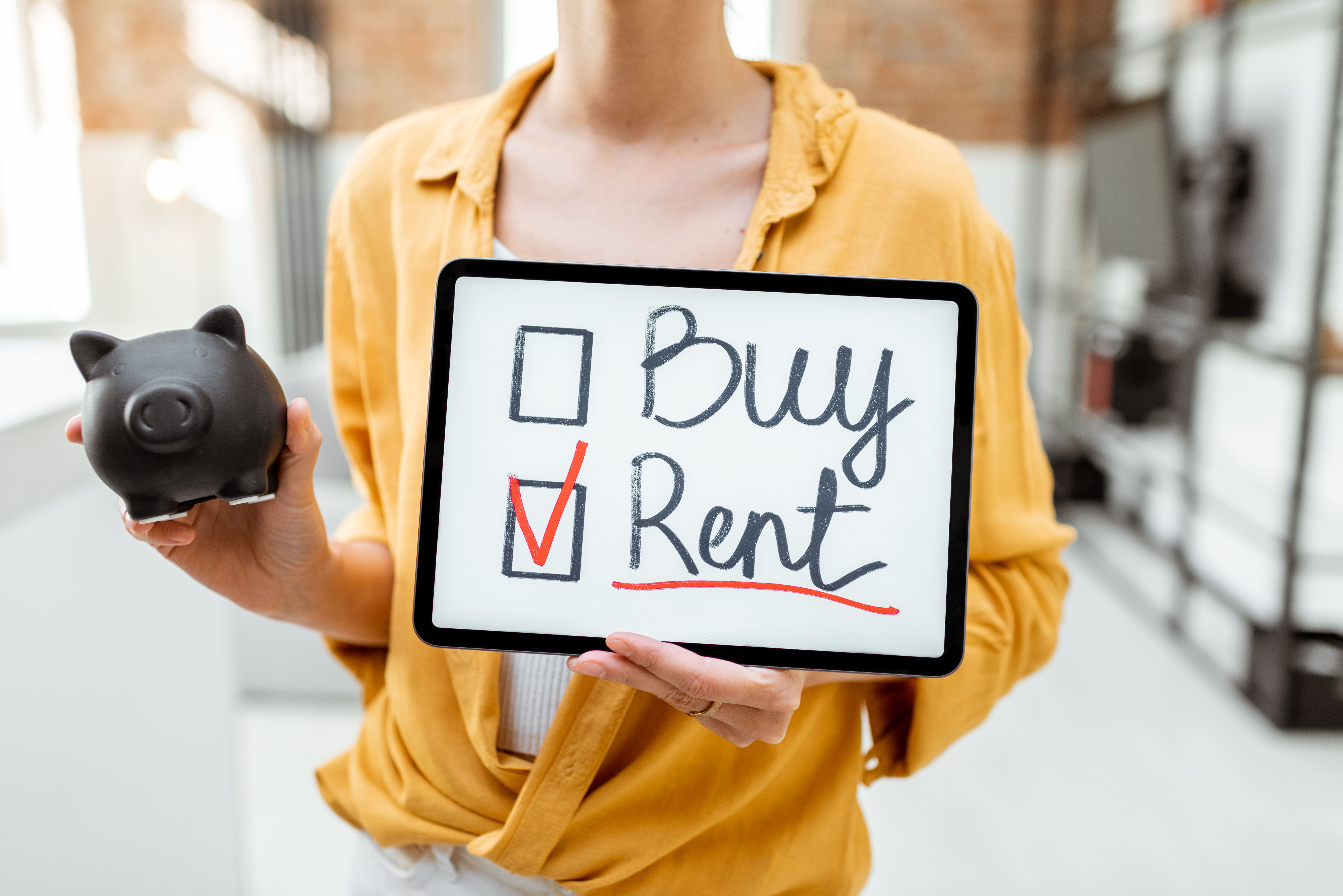 COMPRAR VS. ALQUILAR: LO QUE DEBES CONSIDERAR ANTES DE DECIDIR