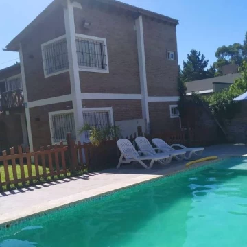 Cabañas y fondo de comercio