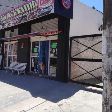 Local en Venta -  PILAR, (AGUSTONI) ARMADO, FUNCIONANDO , CON POSIBLIDAD DE AGRANDAR
