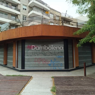 Local  en Alquiler en Moreno