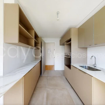Venta apartamento dos dormitorio con terraza en Malvin