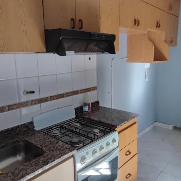 Departamento en Alquiler en Villa Ballester - 3 Ambientes céntrico.