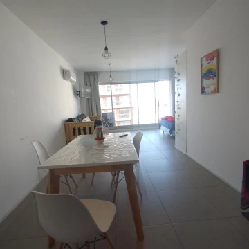 Alquiler - Monoambiente con balcón - Pileta - Parrilla - Laundry - Palermo