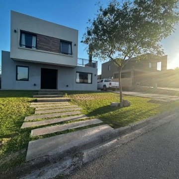 Casa en venta en Mendoza Norte - Sector BALCONES