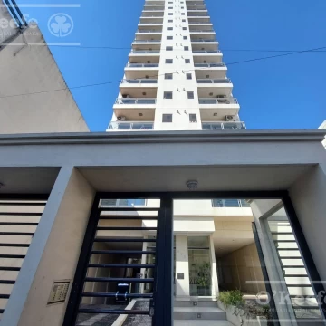 Departamento en alquiler 3 ambientes con cochera - Quilmes centro