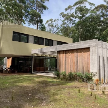 Casa en  Desing Village , 4 dormitorios