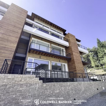 VENTA Departamento 3 ambientes de 66m2   terraza UF 102 céntrico, El Mercado, Villa la Angostura