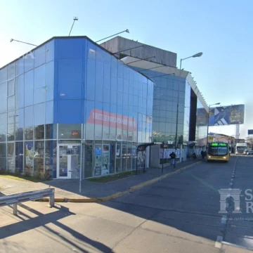 Local Sobre Panamericana Altura Thames  San Isidro