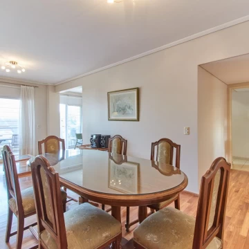 Venta semipiso 4 amb con dos cocheras en Ramos Mejia