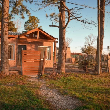VENDE CASA 2 DORMITORIOS - LA CAROLINA - APTA CREDITO