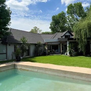 Casa en Country Club Banco Provincia