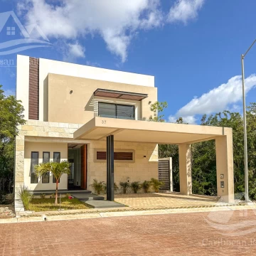 Casa en Venta Via Cumbres Cancún Benito Juárez