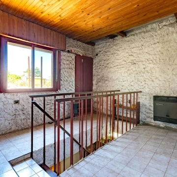 1740078761.jpg