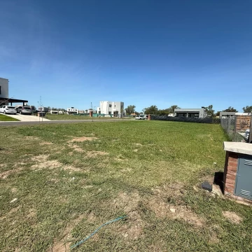 Venta Terreno en el Barrio Santa Elisa - Pilar del Este