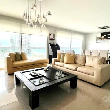 Venta apartamento de 4 dormitorios en suite en Torre Aquarela !