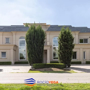 Casa en venta en San Diego Country Club Moreno