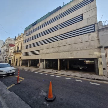 VENTA COCHERA SAN TELMO