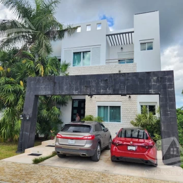 Casa en Venta en Playa Magna Playa del Carmen