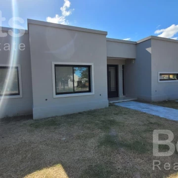 VENTA CASA 4 AMB CON DEPENDENCIA -EL CANTON, NORTE