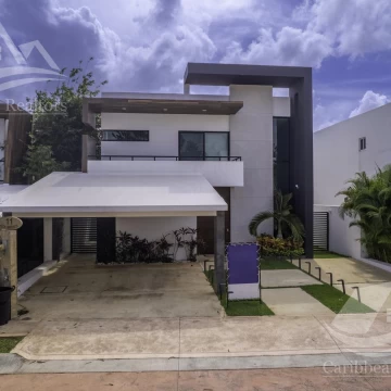 Casa en Venta en Lagos del Sol Cancun