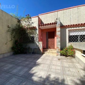 EN VENTA - Casa céntrica excelente ubicación Colonia