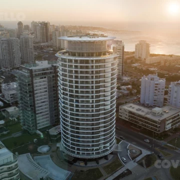 Apartamento piso 18 de 2 dormitorios y 2 baños, garage doble, edificio con amenities