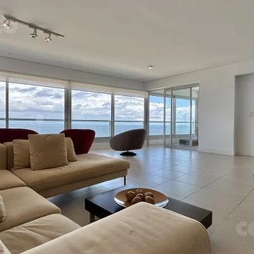 Departamento venta 3 dormitorios Le Parc Playa Brava