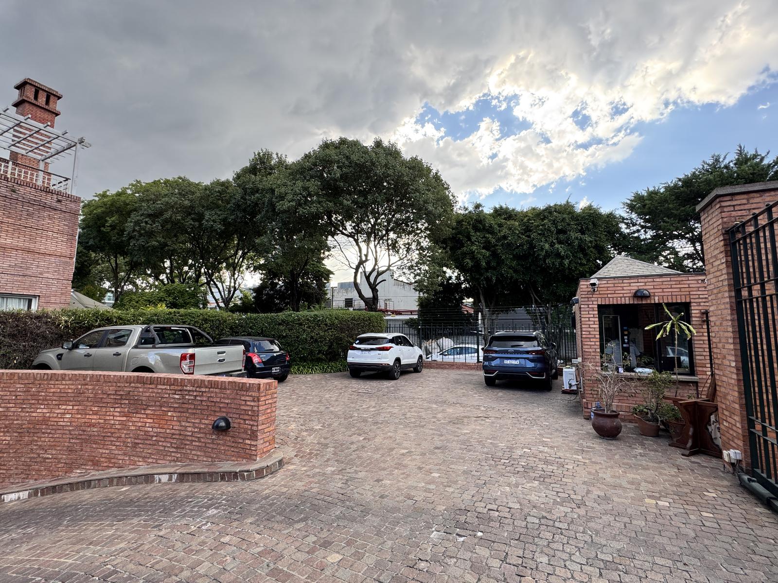 Cochera de 12 m² en San Isidro, barrio cerrado, foto 5