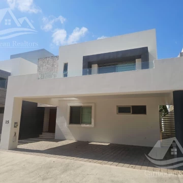 Casa en Venta en Cumbres Cancun