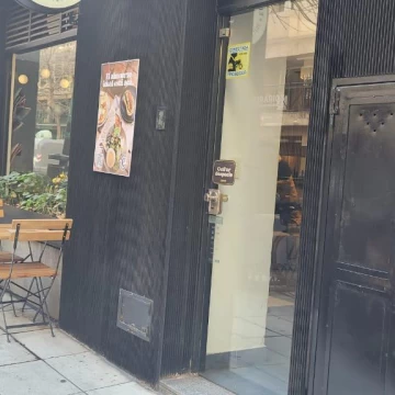 Local Recoleta excelente oportunidad. Aceptan permuta  !!!