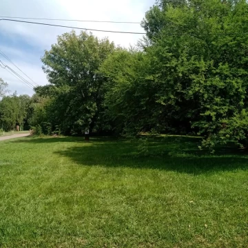 VENDE LOTE - ESQUINA - 800M2 - LOS PINOS - VILLA AMELIA