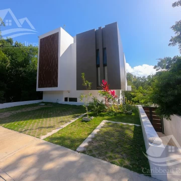 Casa en Venta en  Puerto Morelos Aldea Ha