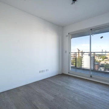 1744125198.jpg