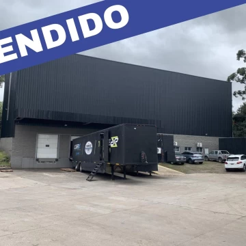Excelente establecimiento Logístico de 4700 m2 cub en Garín