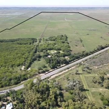 Campo sobre Ruta 11 - Berisso
