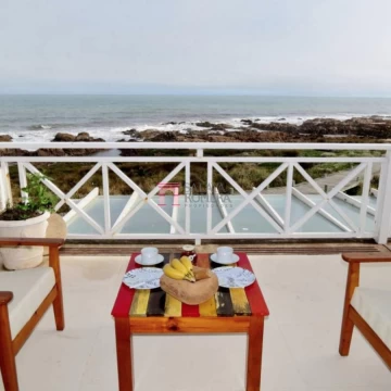 Venta y alquiler temporal penthouse en Punta Montoya