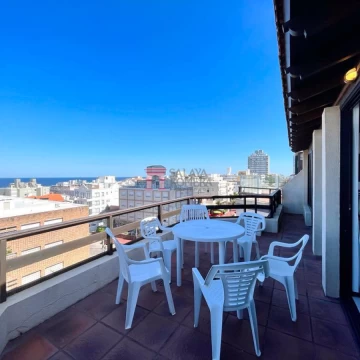 Venta Departamento - 2 dormitorios - 3 baños -  Peninsula - Punta del Este REF:2843060